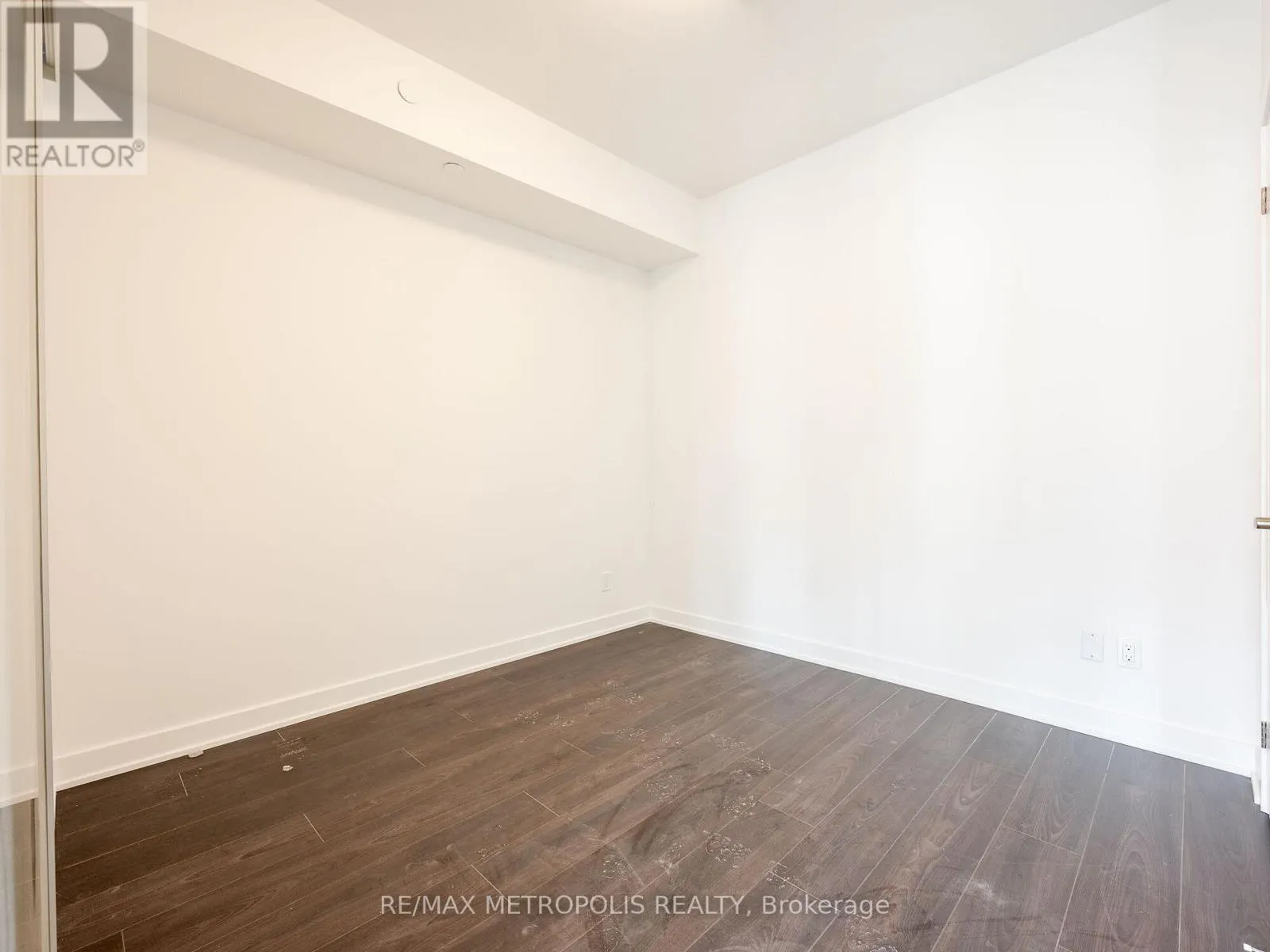 806 - 543 RICHMOND STREET W
