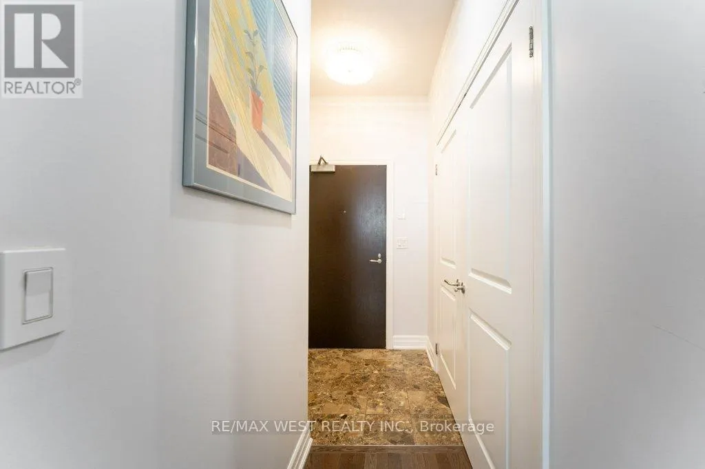 407 - 15 REAN DRIVE