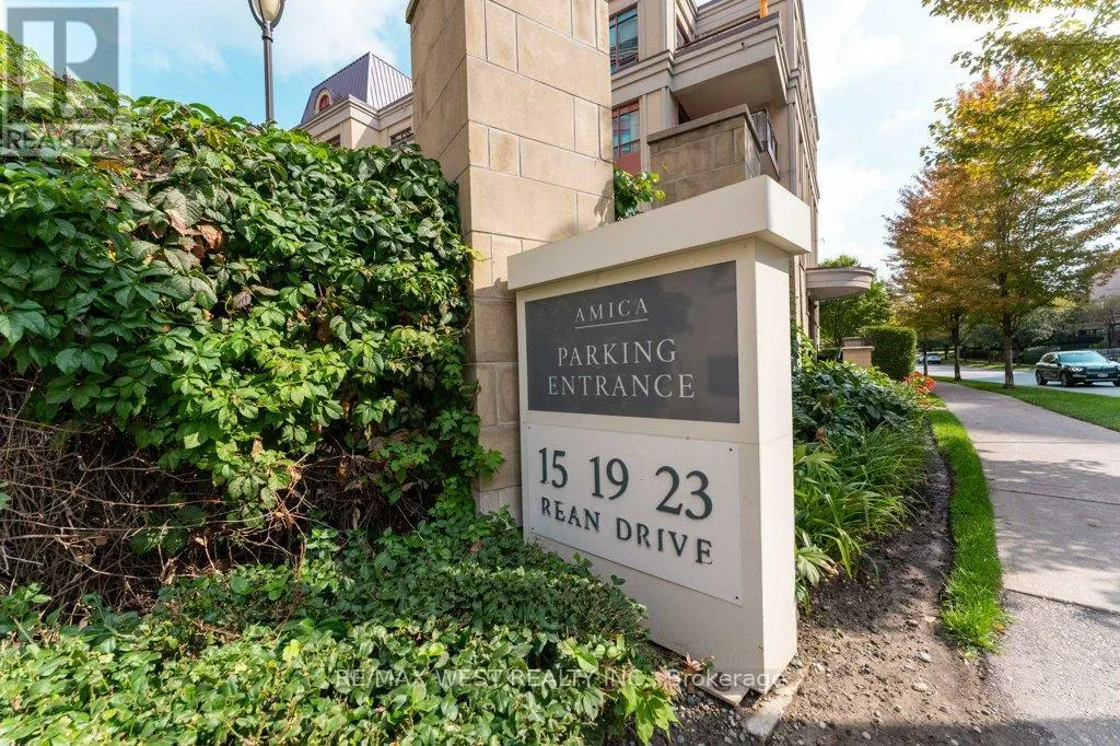 407 - 15 REAN DRIVE