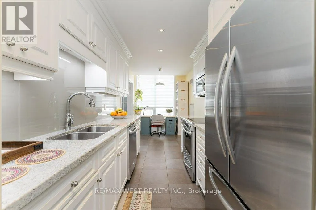 407 - 15 REAN DRIVE