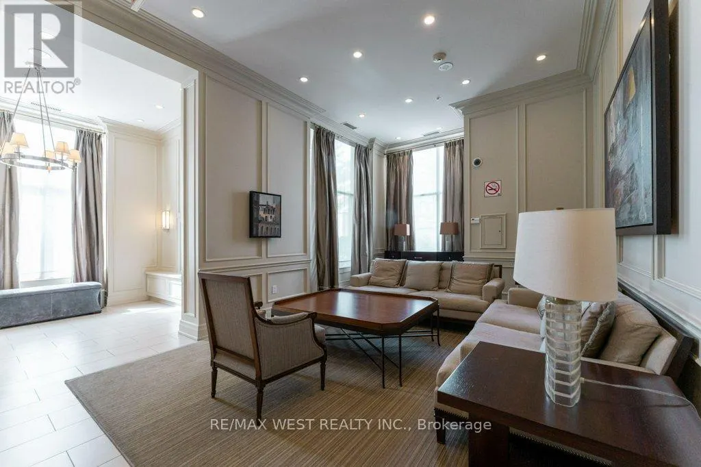 407 - 15 REAN DRIVE