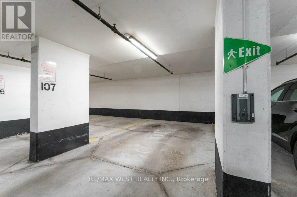 407 - 15 REAN DRIVE