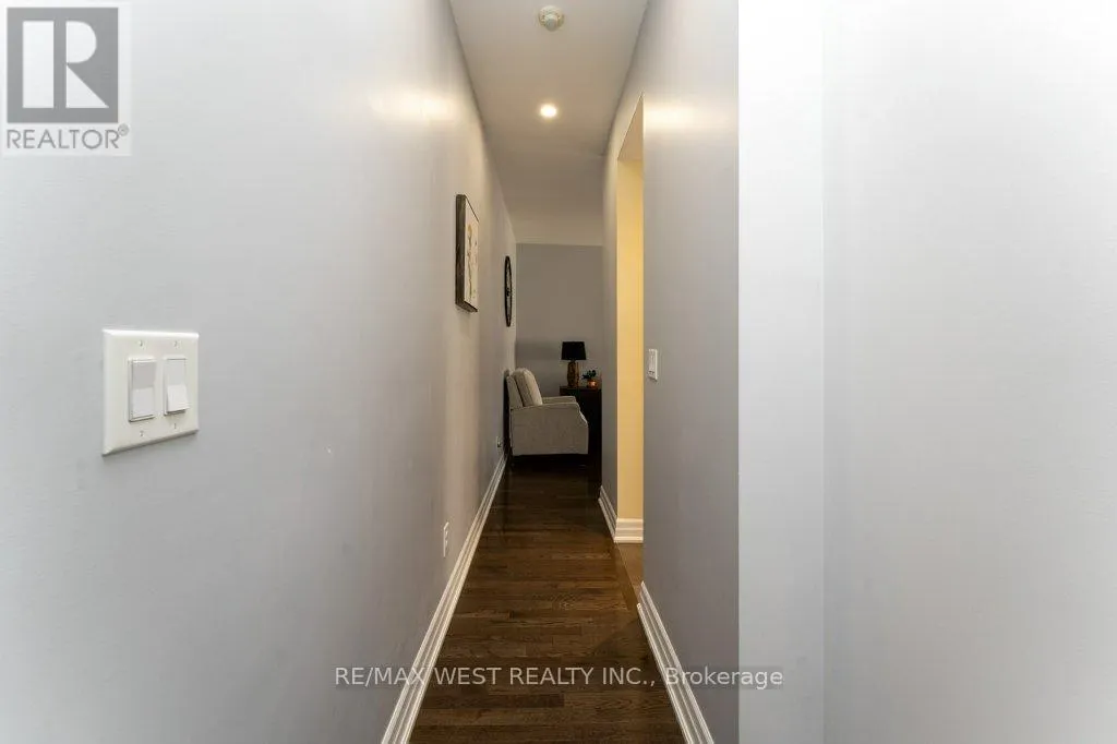 407 - 15 REAN DRIVE