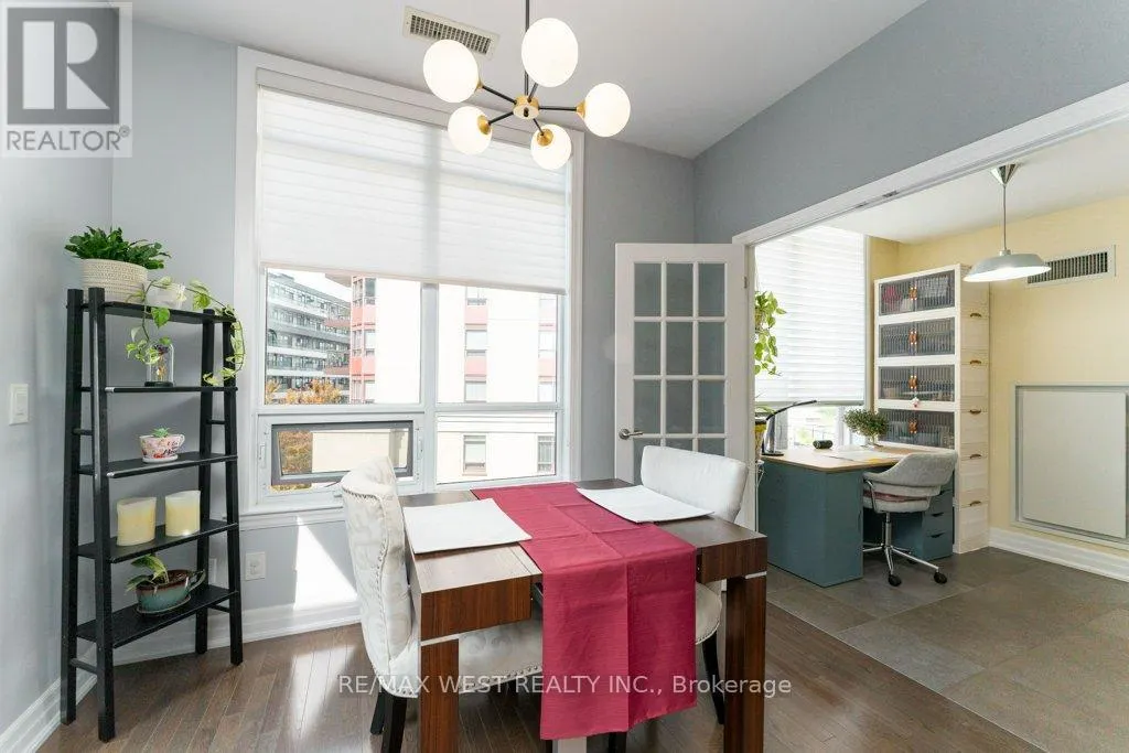 407 - 15 REAN DRIVE