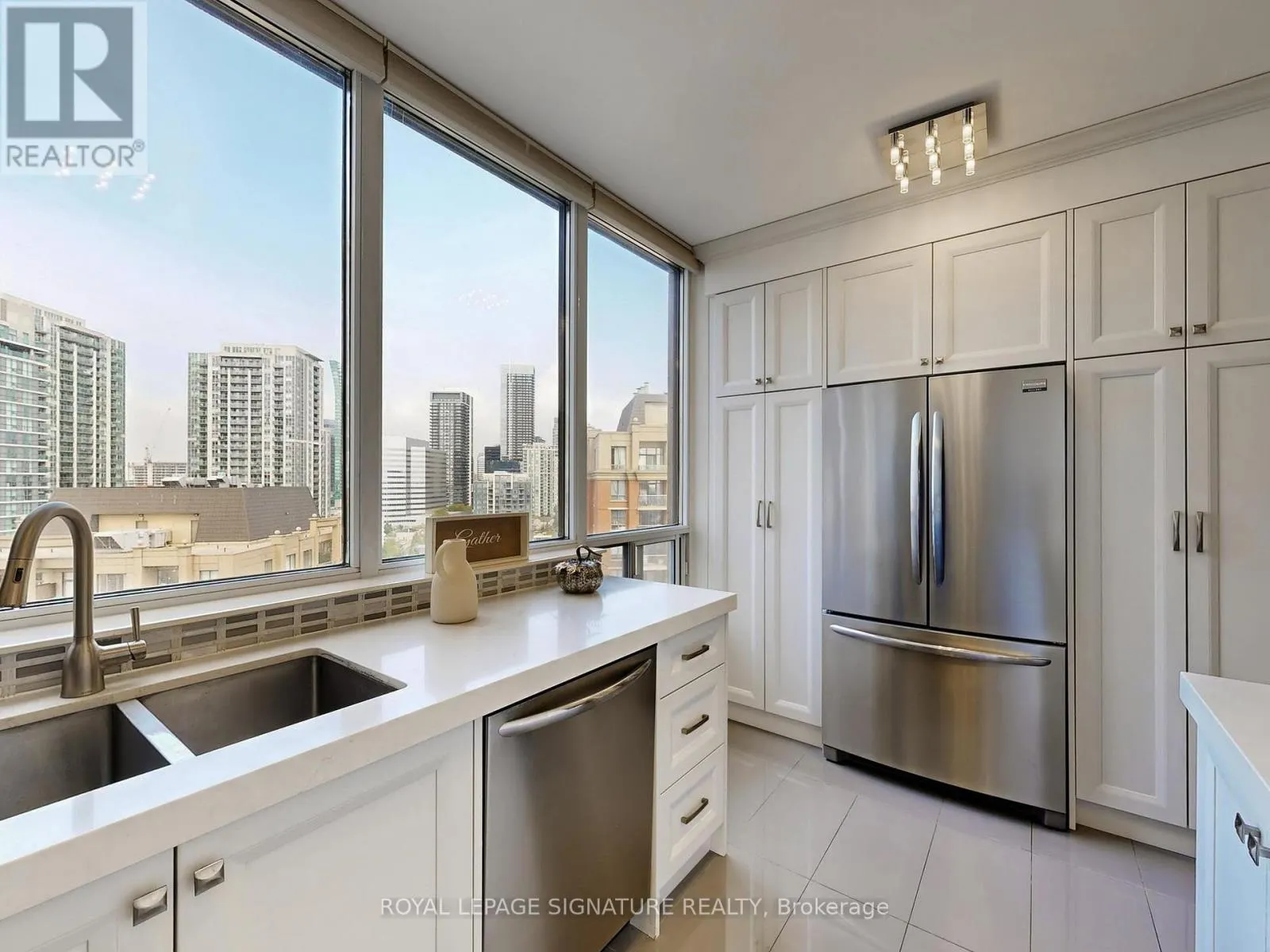 1302 - 78 HARRISON GARDEN BOULEVARD