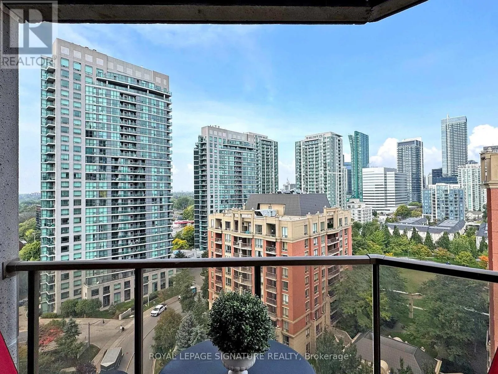 1302 - 78 HARRISON GARDEN BOULEVARD