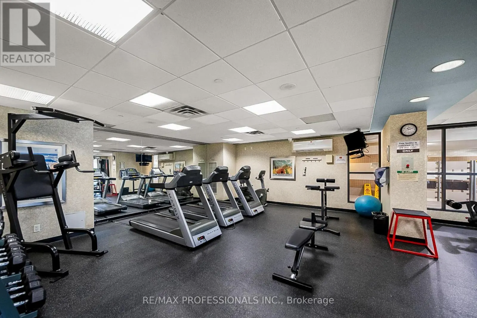 PH 305 - 4978 YONGE STREET