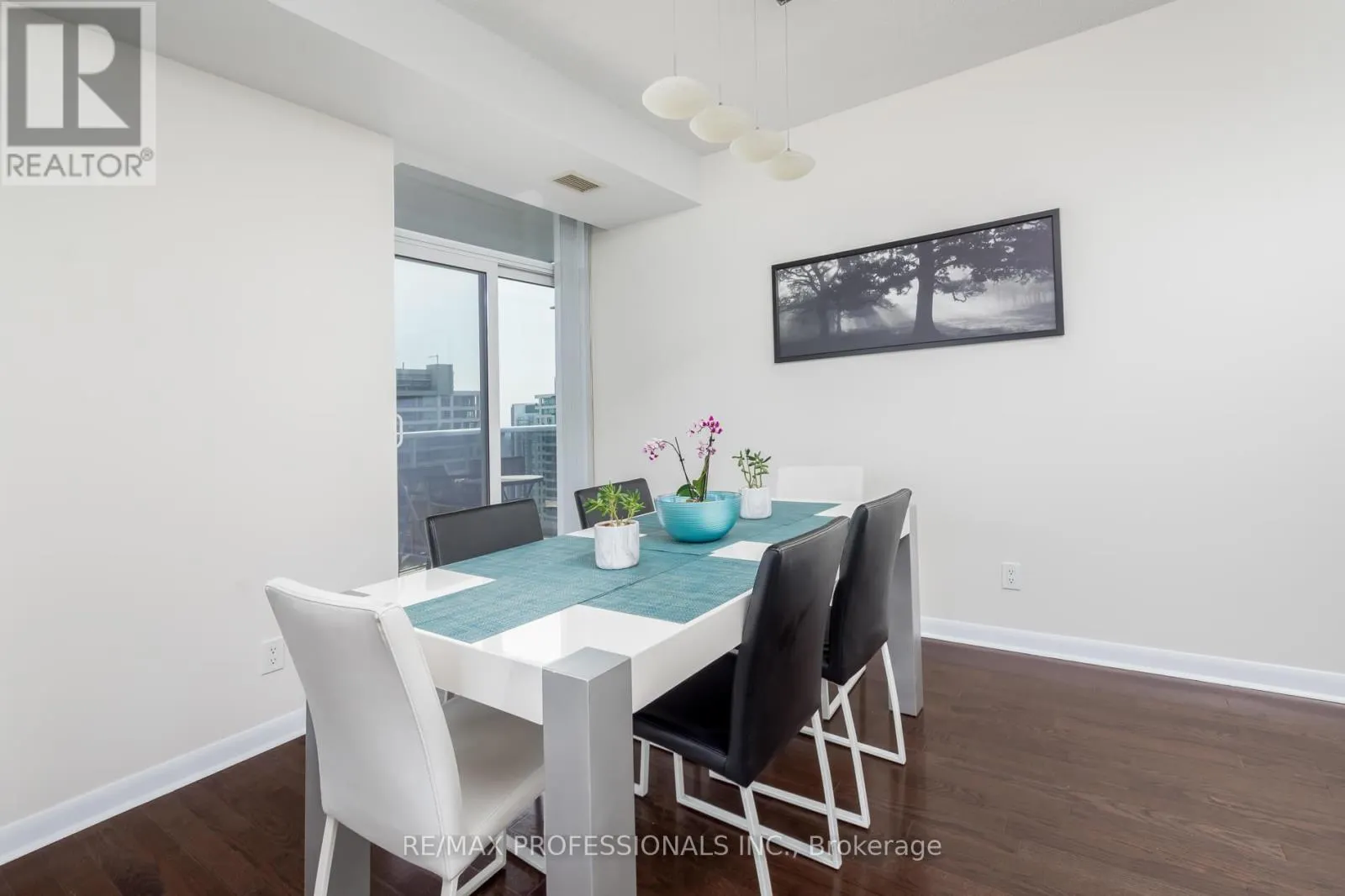 PH 305 - 4978 YONGE STREET