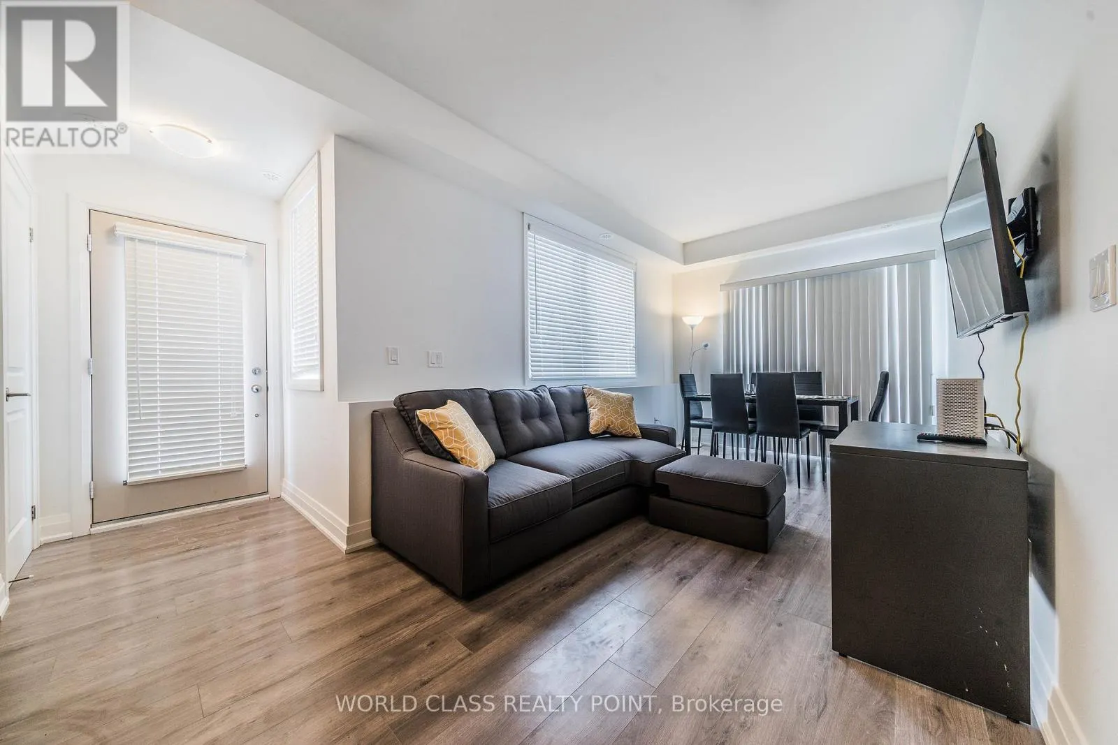 TH62 - 780 SHEPPARD AVENUE E