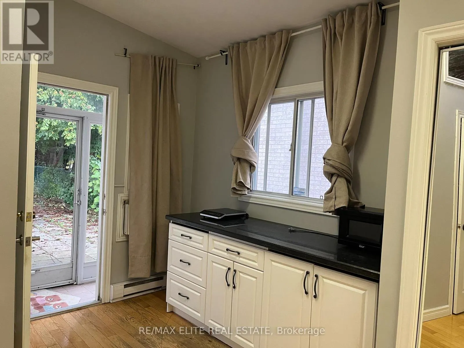 49 VIAMEDE CRESCENT