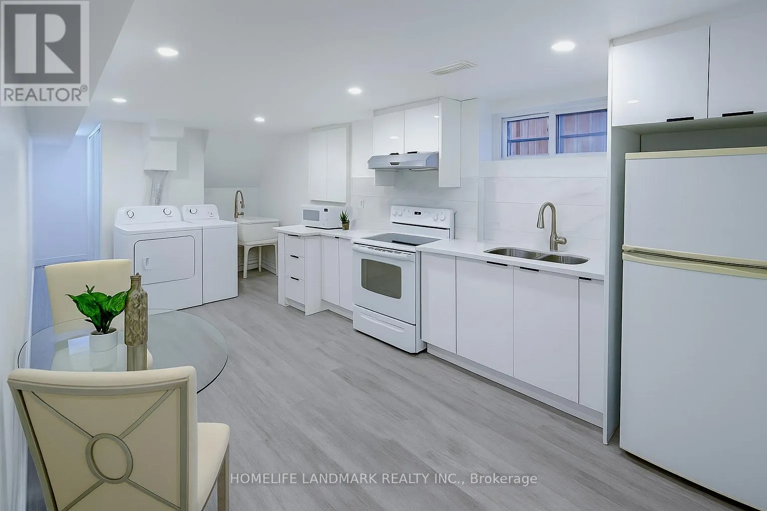 104 LOGANBERRY CRESCENT
