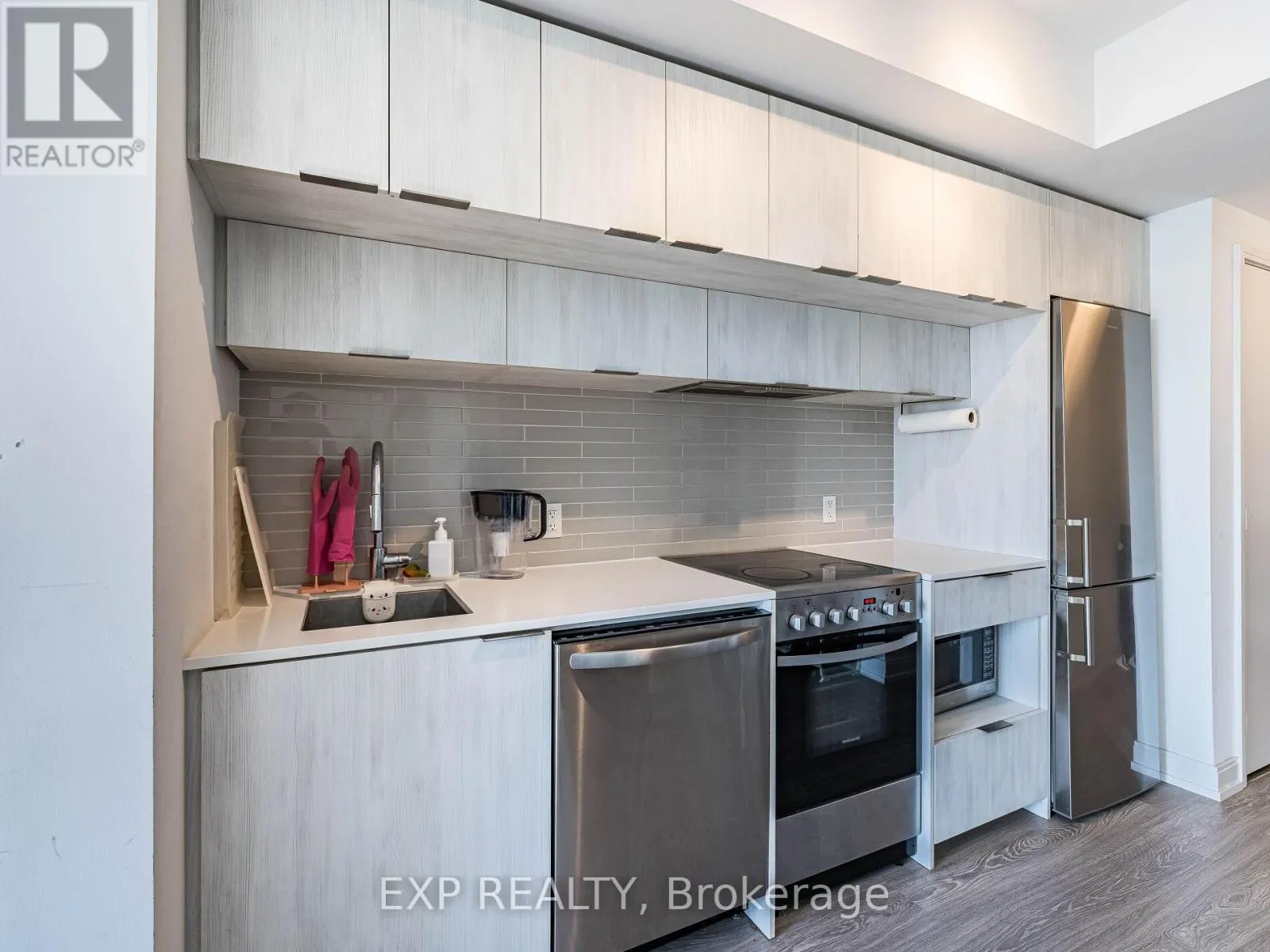 4608 - 181 DUNDAS STREET E