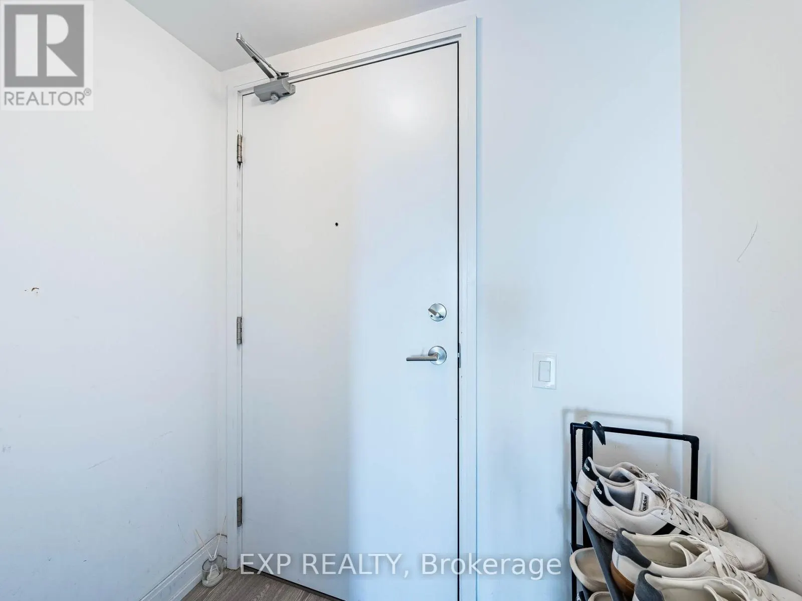 4608 - 181 DUNDAS STREET E