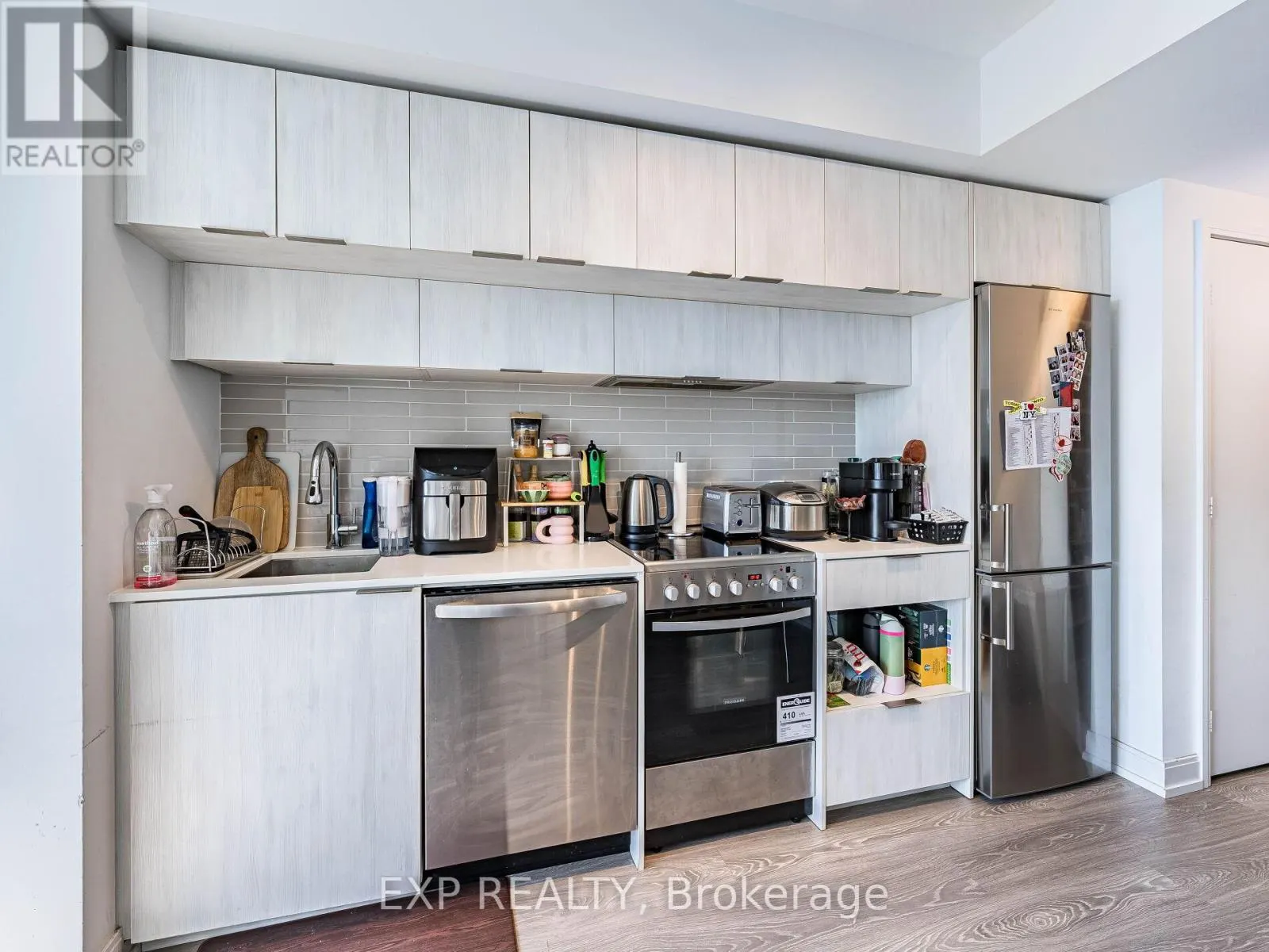 3708 - 181 DUNDAS STREET E