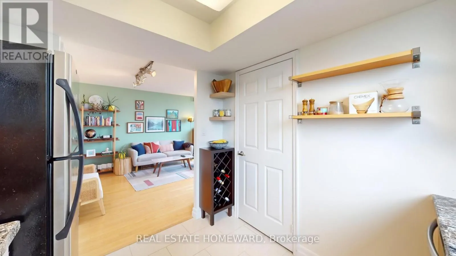 1207 - 30 HARRISON GARDEN BOULEVARD