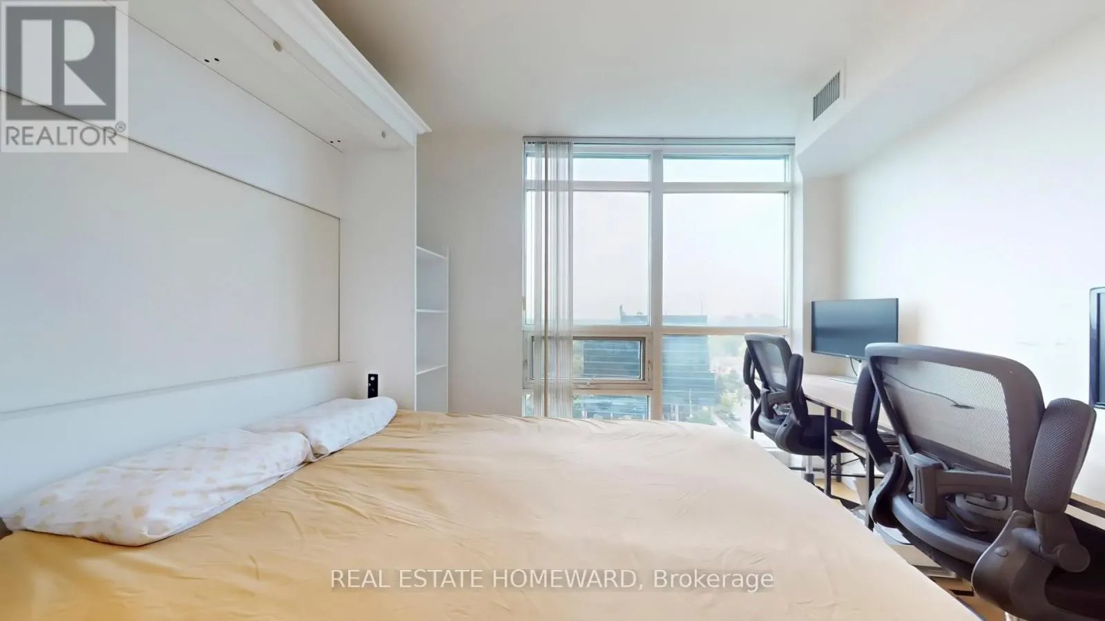 1207 - 30 HARRISON GARDEN BOULEVARD