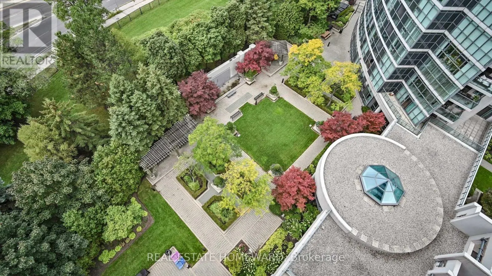 1207 - 30 HARRISON GARDEN BOULEVARD