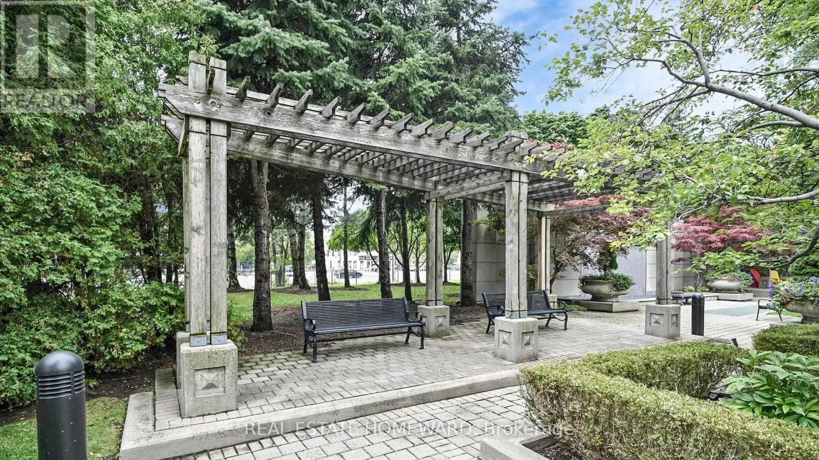 1207 - 30 HARRISON GARDEN BOULEVARD