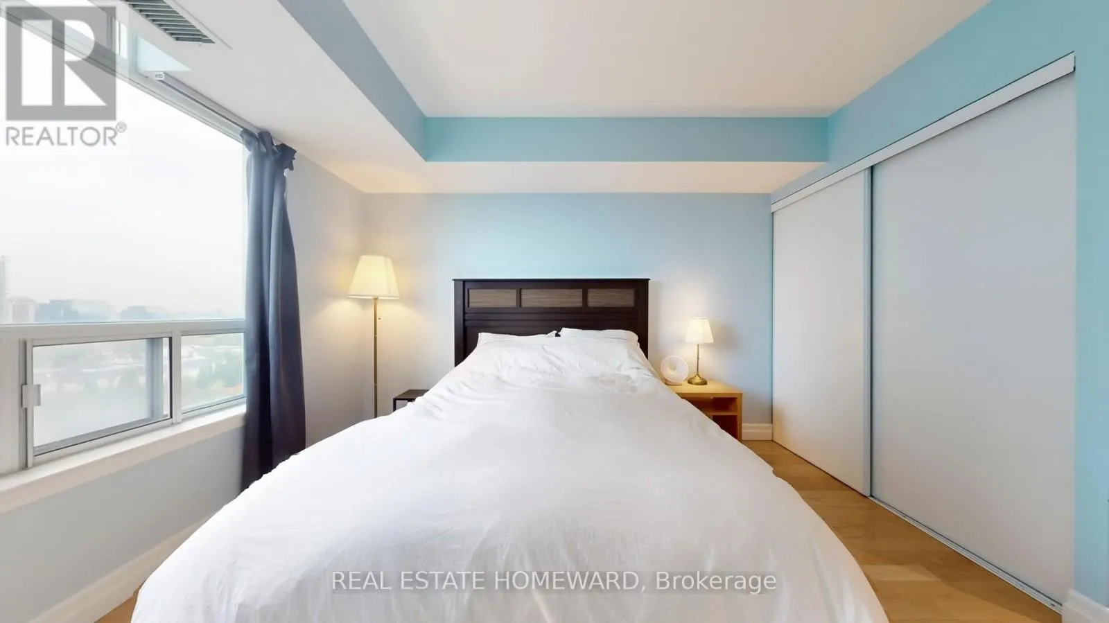1207 - 30 HARRISON GARDEN BOULEVARD