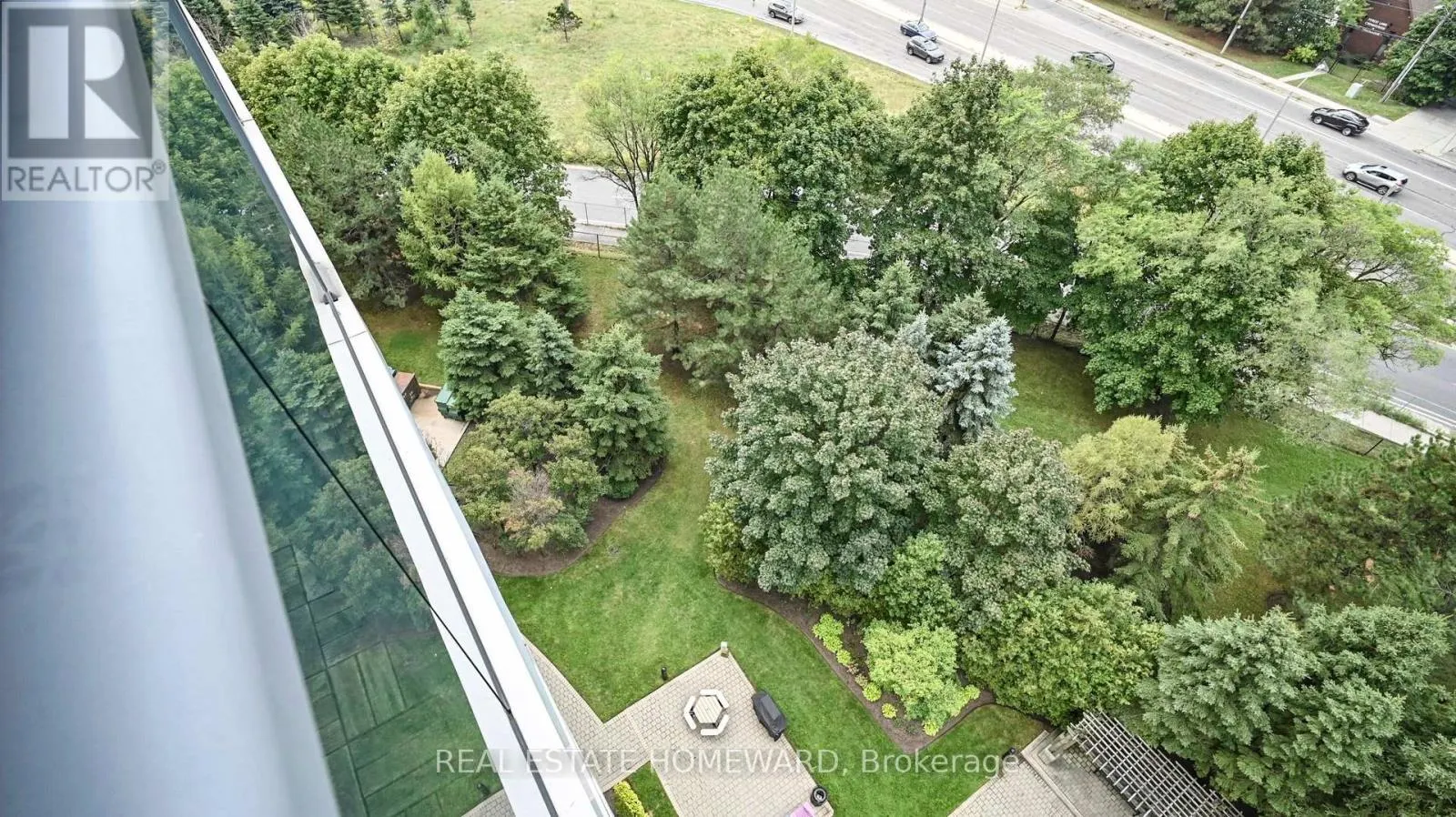1207 - 30 HARRISON GARDEN BOULEVARD