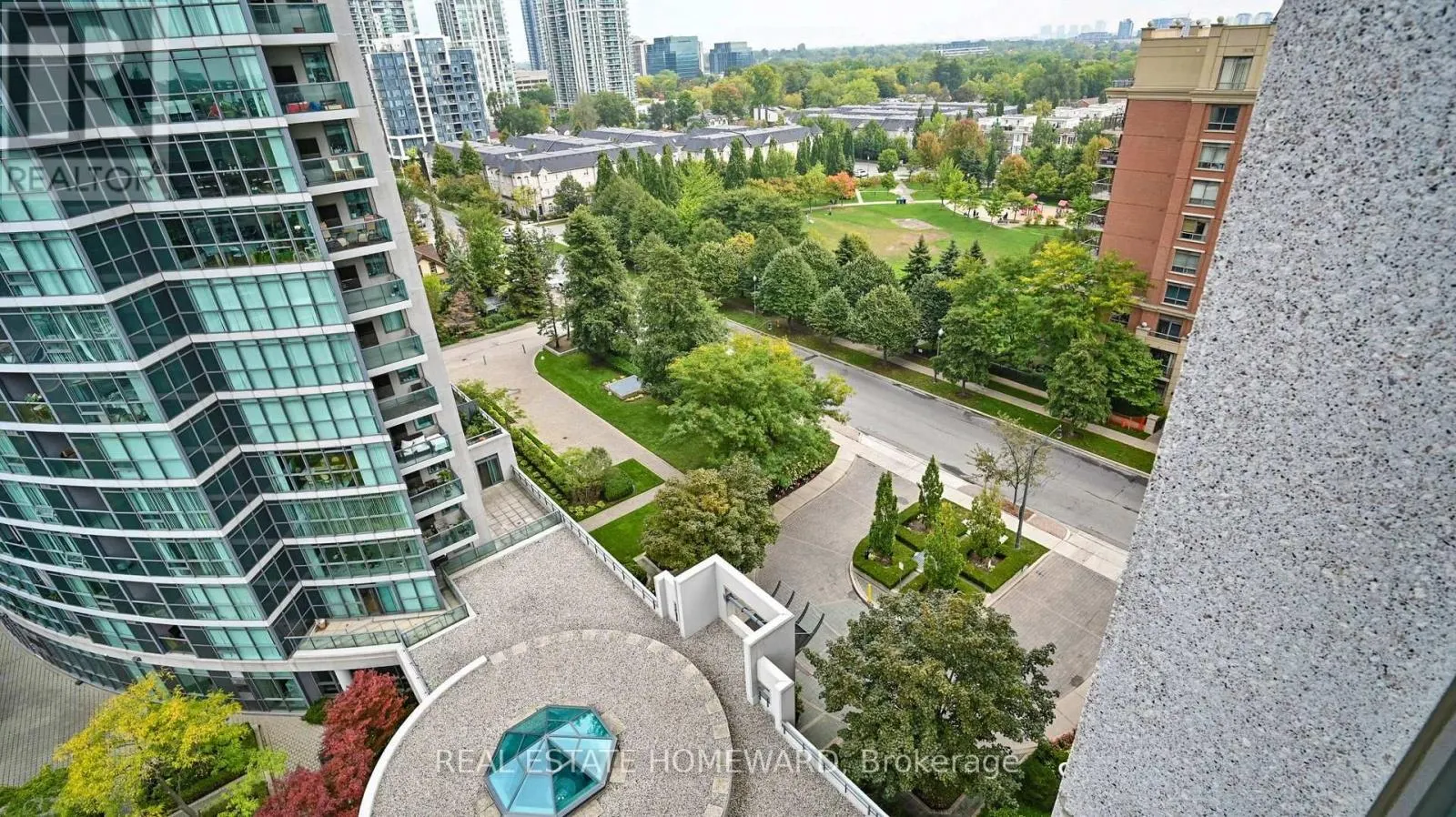 1207 - 30 HARRISON GARDEN BOULEVARD