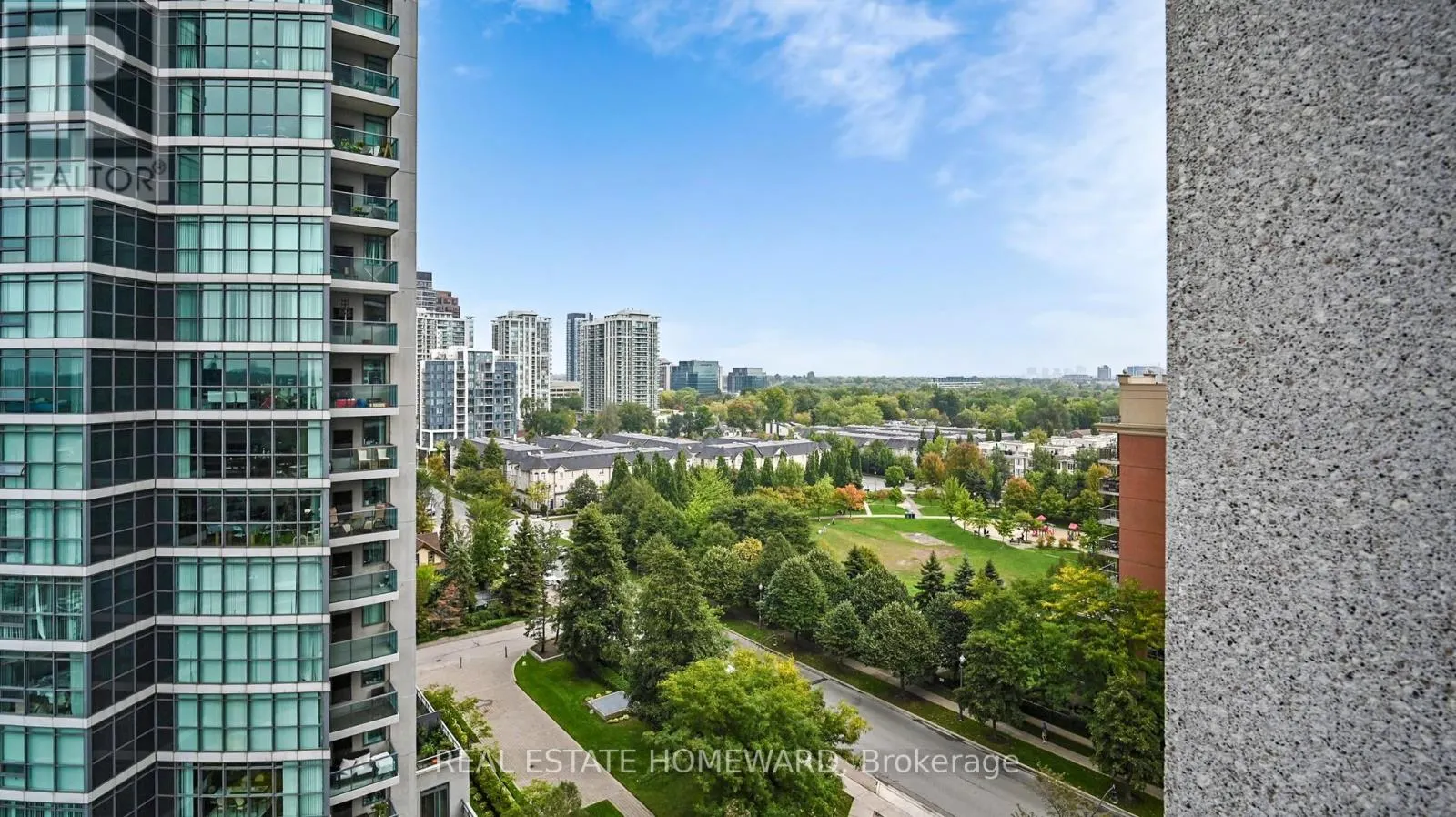 1207 - 30 HARRISON GARDEN BOULEVARD