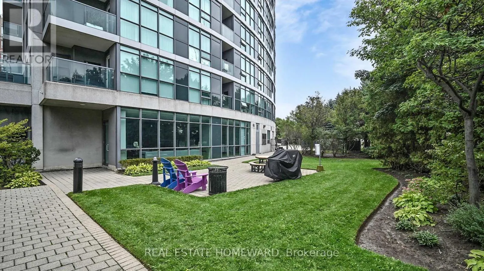 1207 - 30 HARRISON GARDEN BOULEVARD