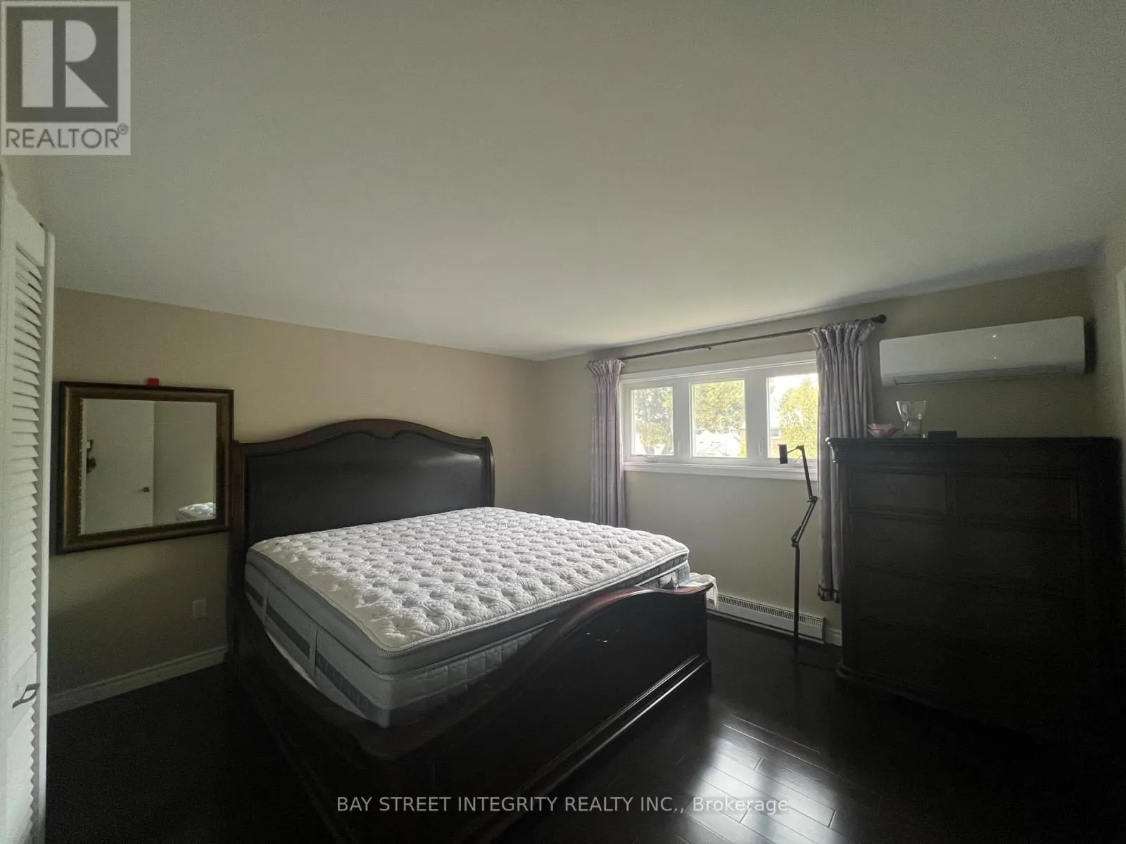 81 CROSSBOW CRESCENT