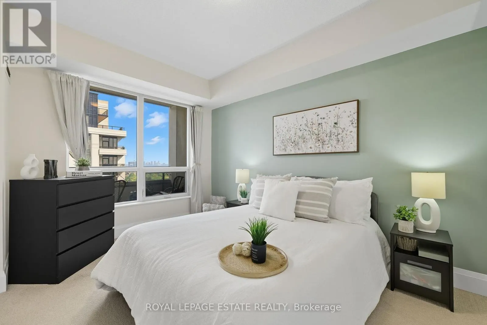 1808 - 100 HARRISON GARDEN BOULEVARD