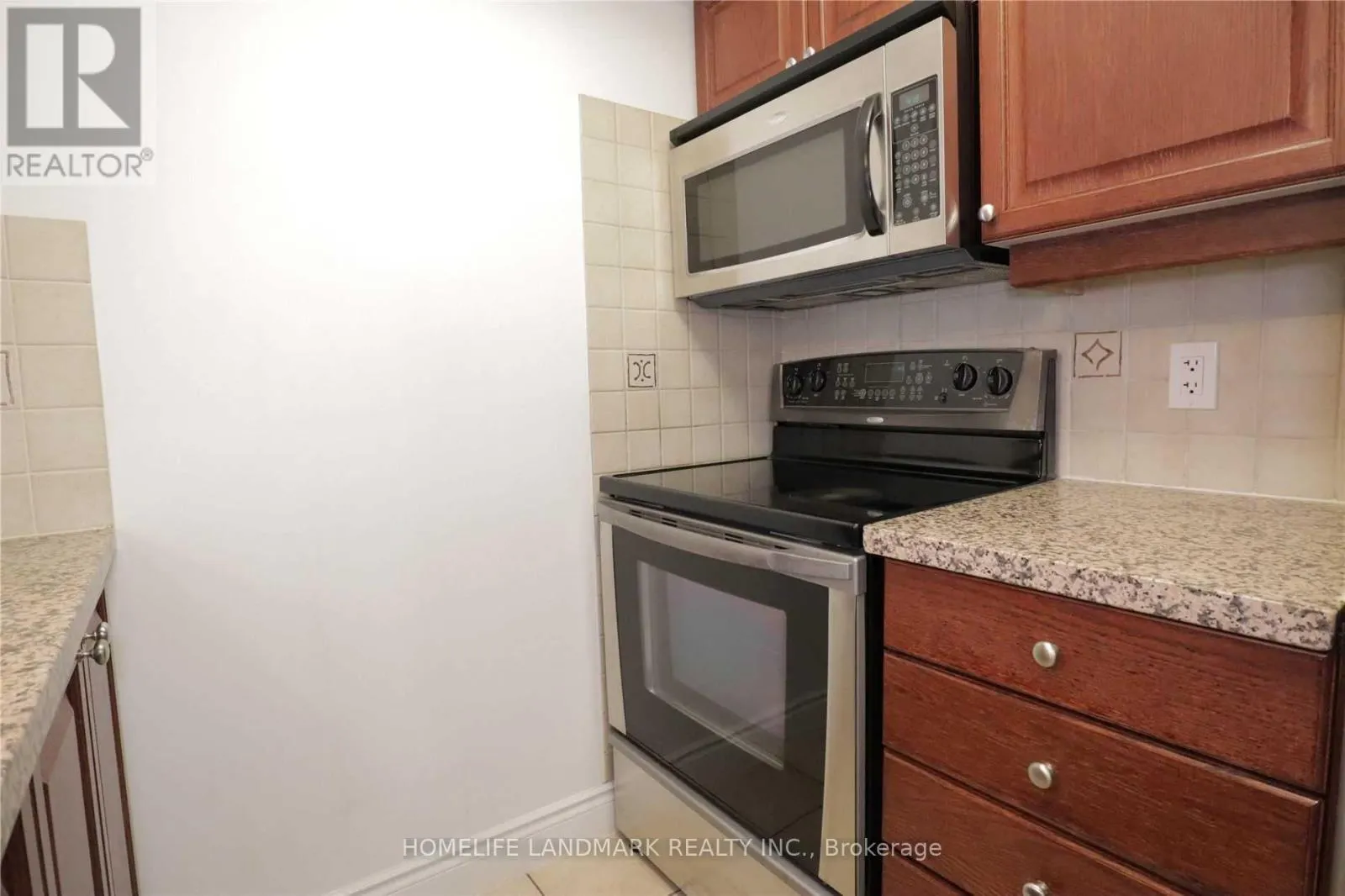 2814 - 15 GREENVIEW AVENUE