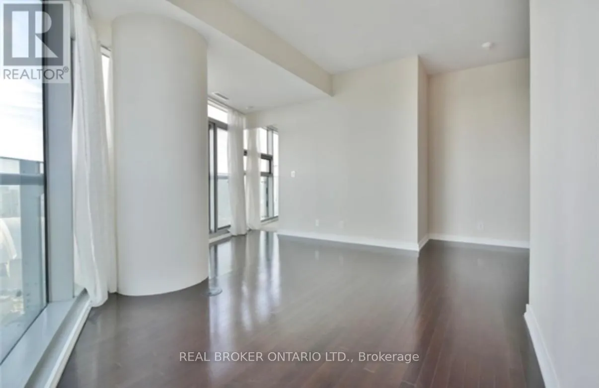 4405 - 14 YORK STREET