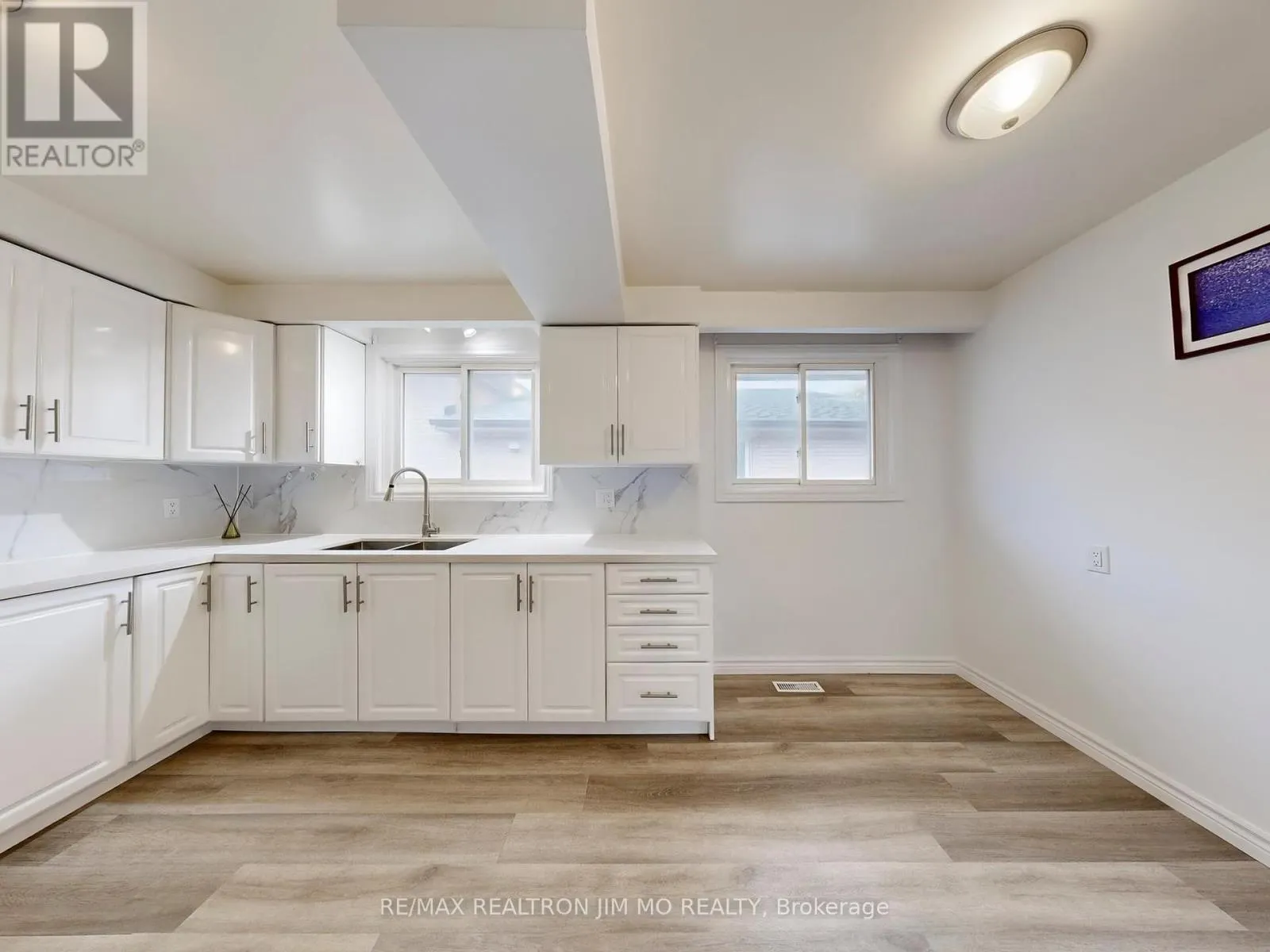 37 WARFIELD DRIVE