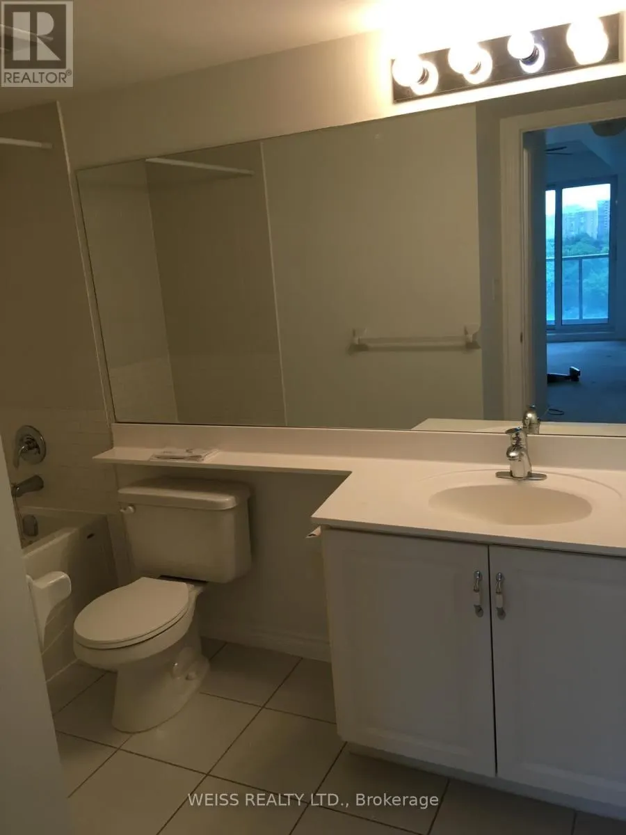 707 - 3830 BATHURST STREET W