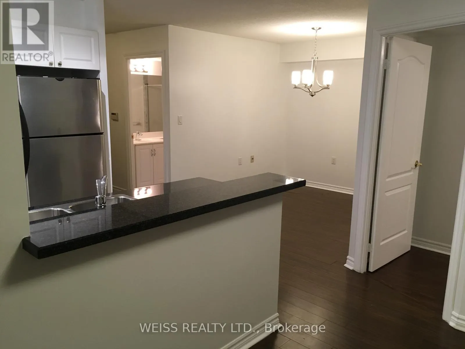 707 - 3830 BATHURST STREET W