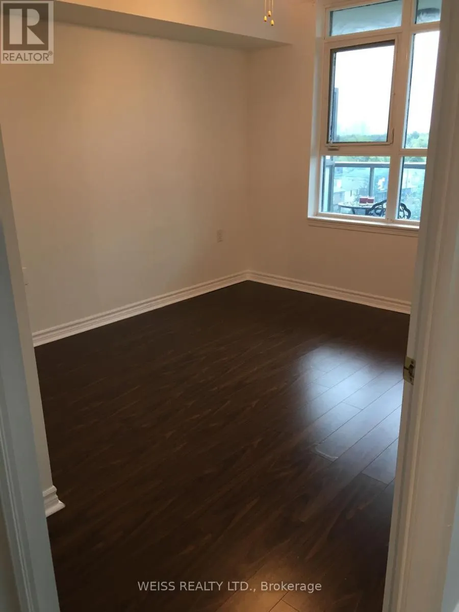 707 - 3830 BATHURST STREET W