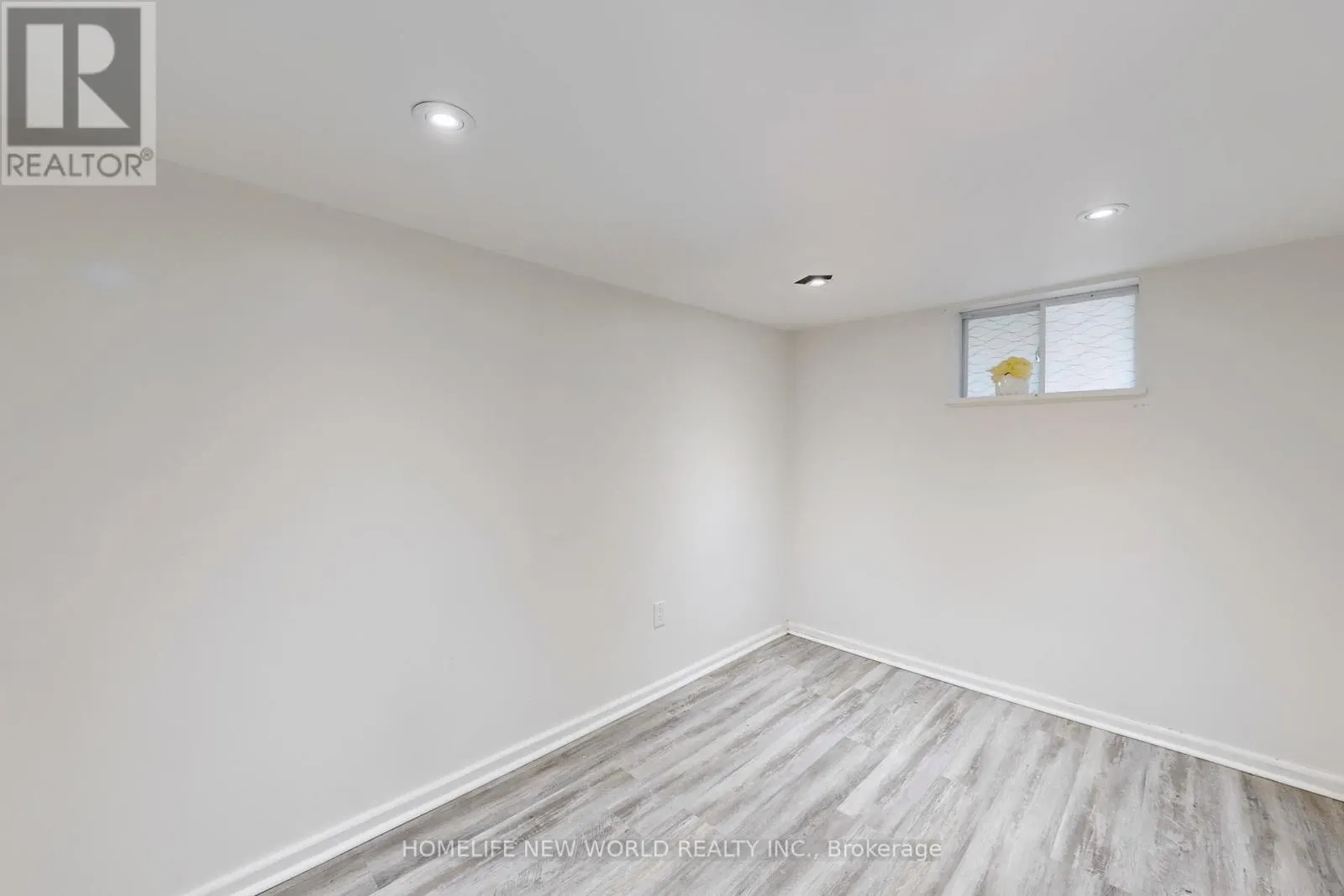 14 FRANKLIN AVENUE