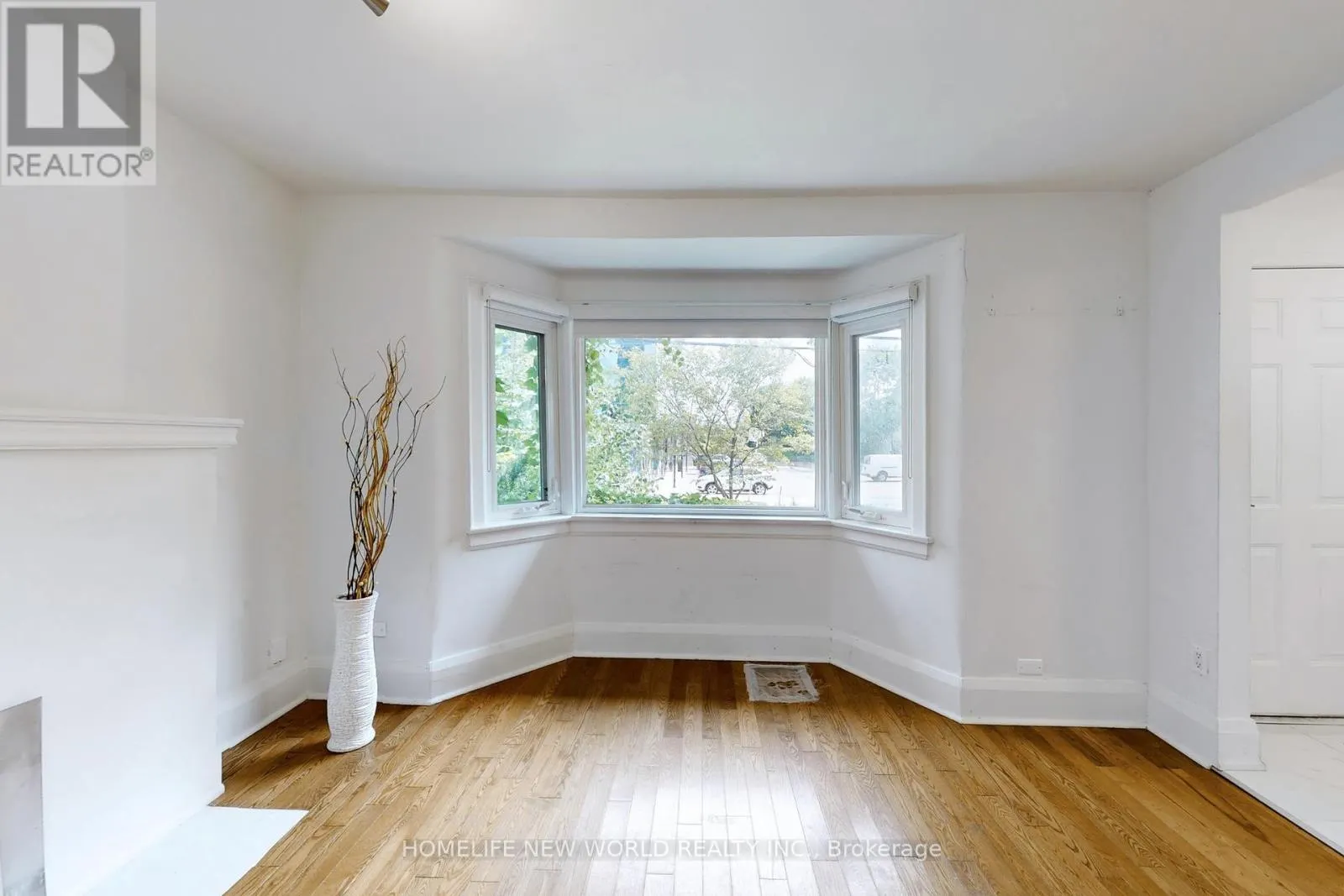 14 FRANKLIN AVENUE