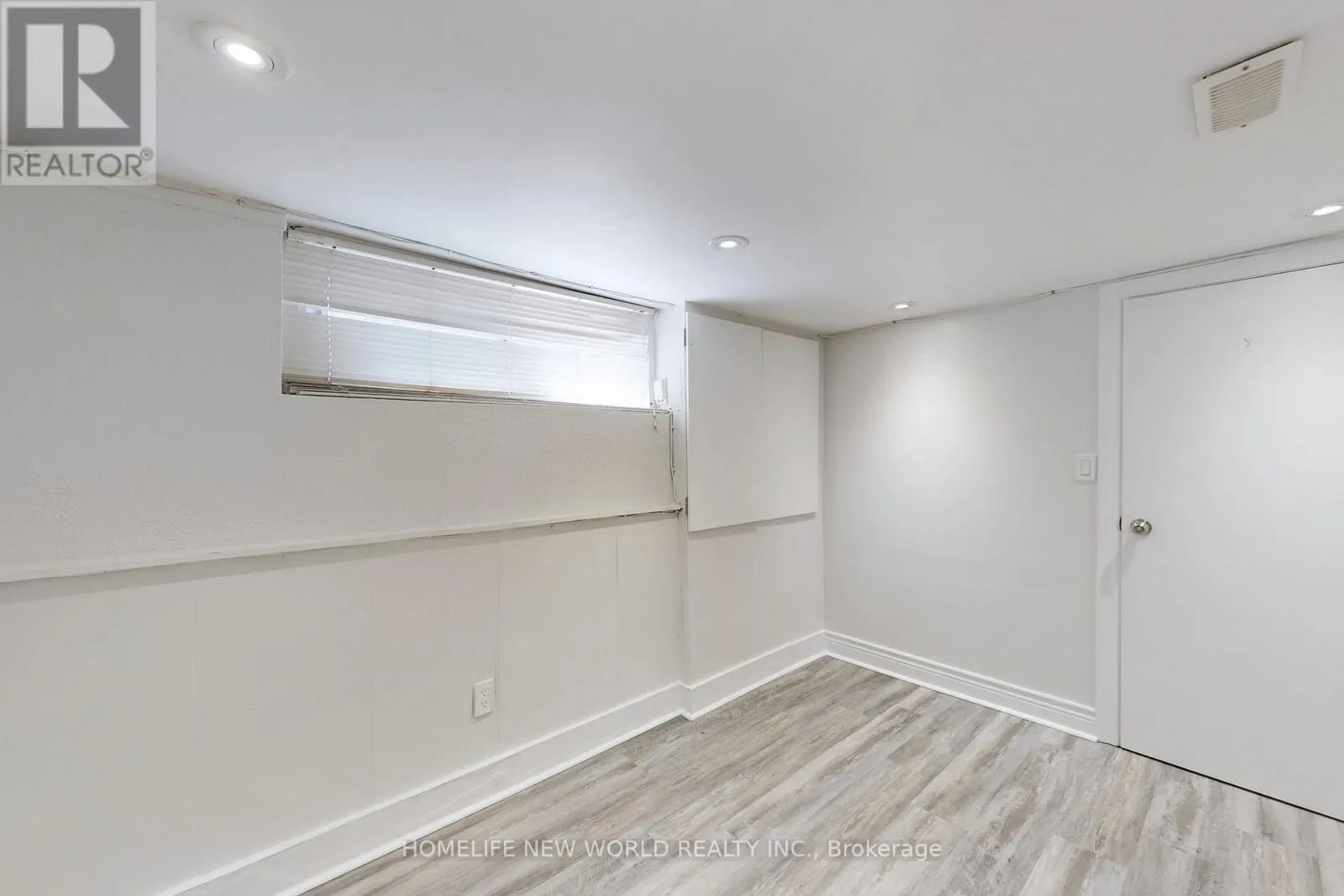 14 FRANKLIN AVENUE