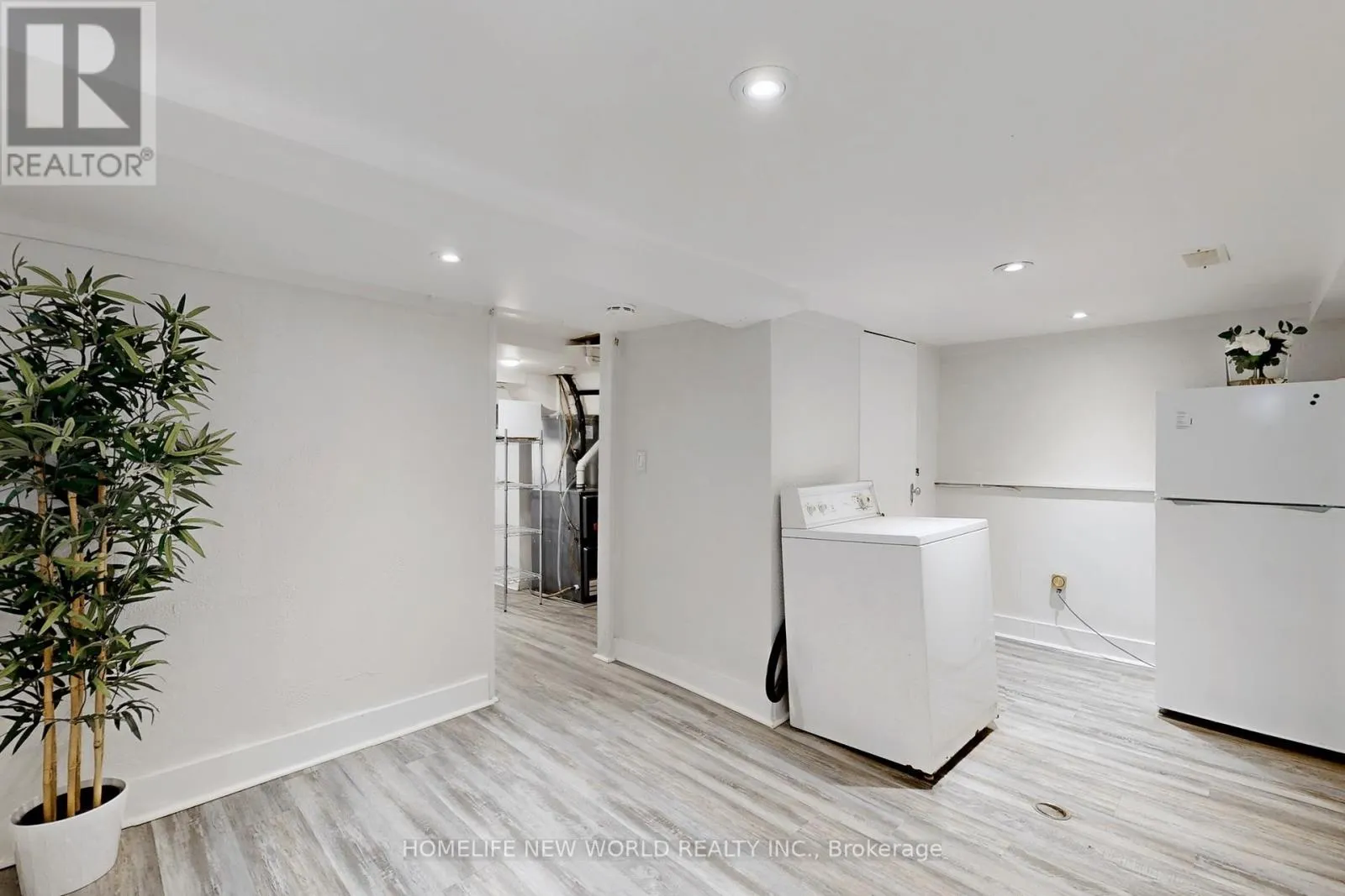 14 FRANKLIN AVENUE