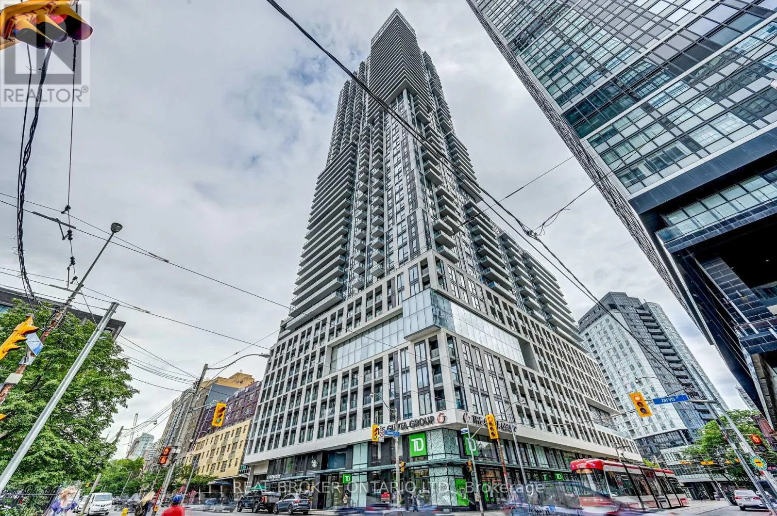 1606 - 251 JARVIS STREET