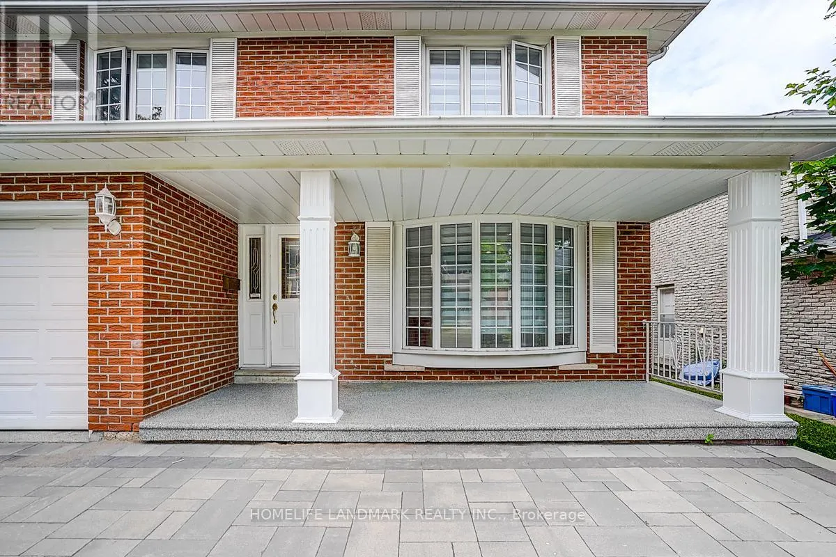 89 WHITEHORN CRESCENT