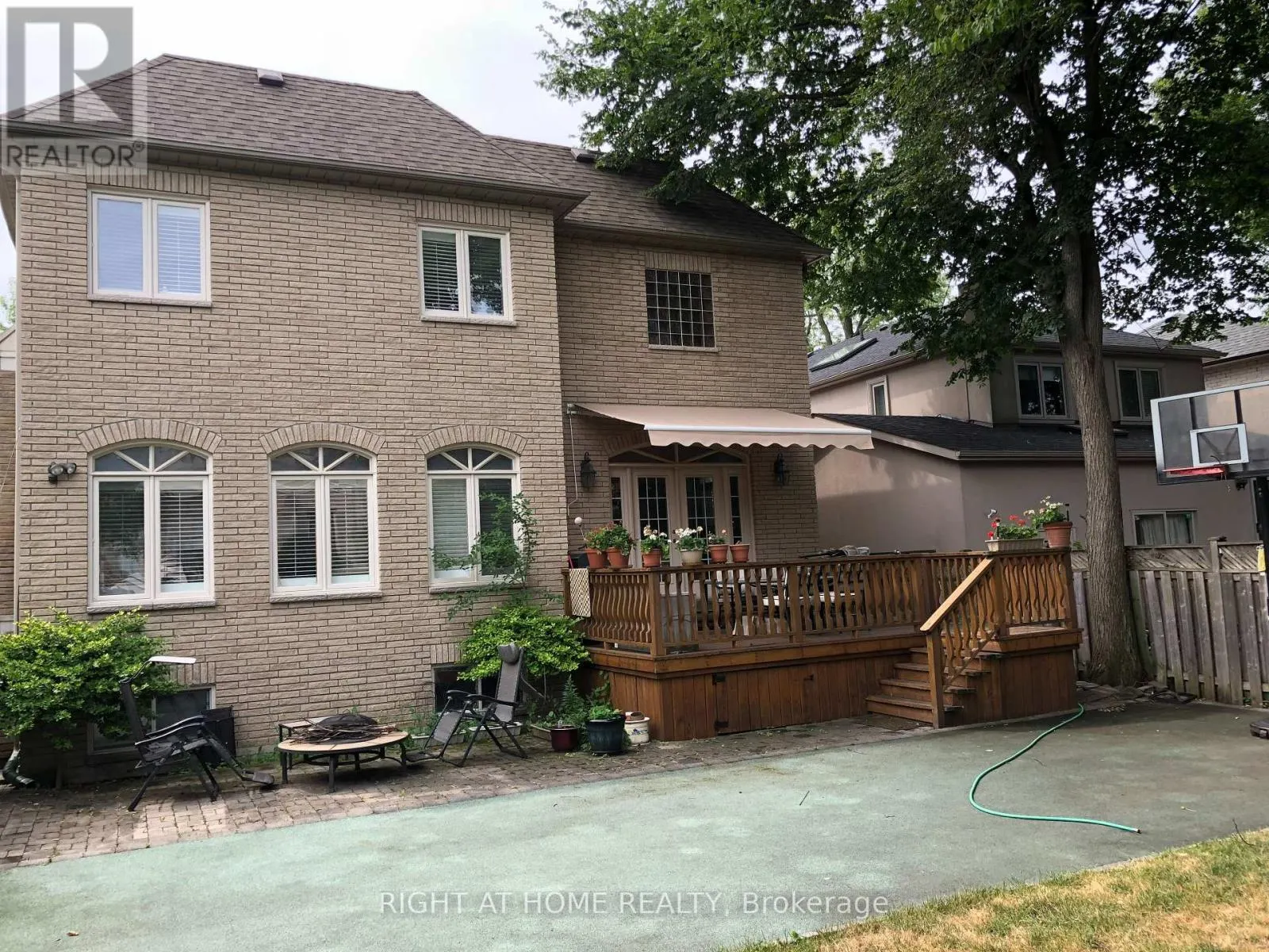 468 DOUGLAS AVENUE