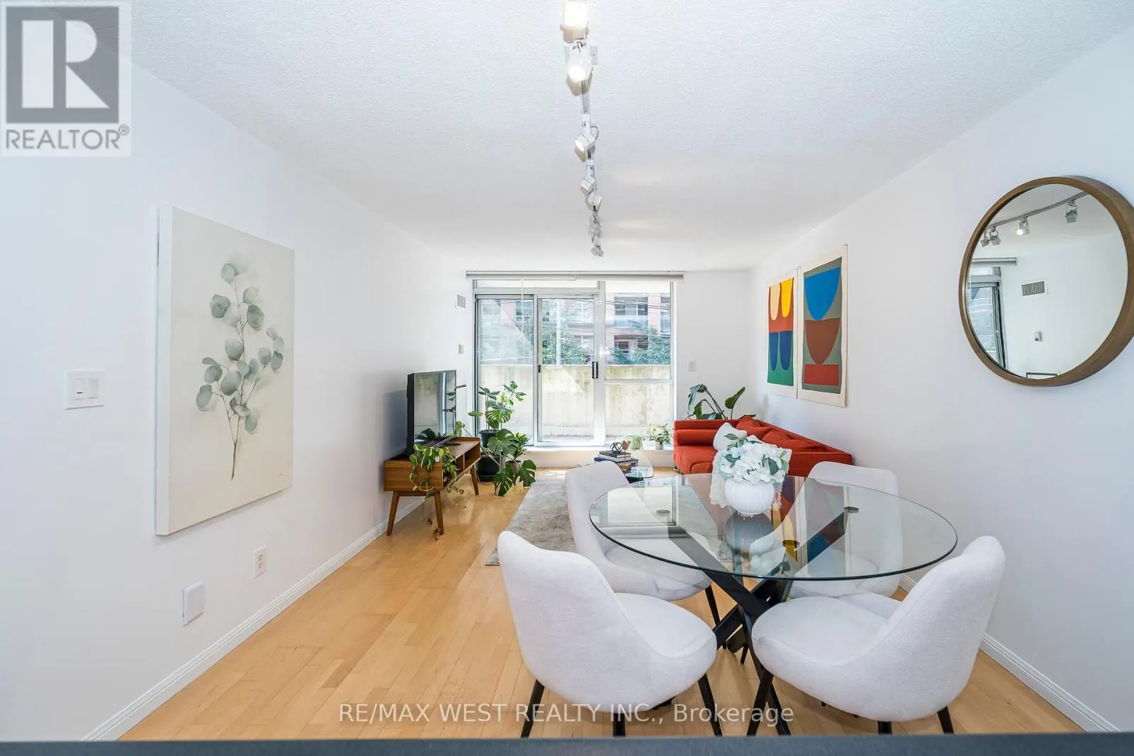 209 - 1000 KING STREET W