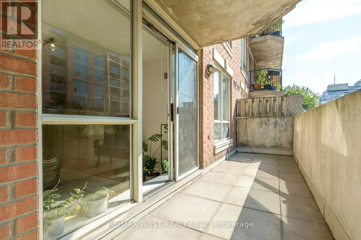 209 - 1000 KING STREET W