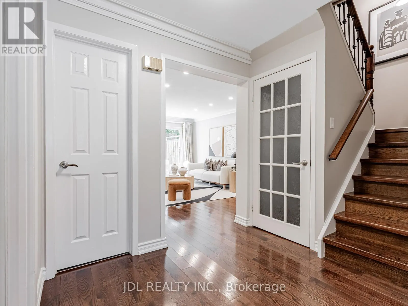 217 - 29 SCENIC MILL WAY