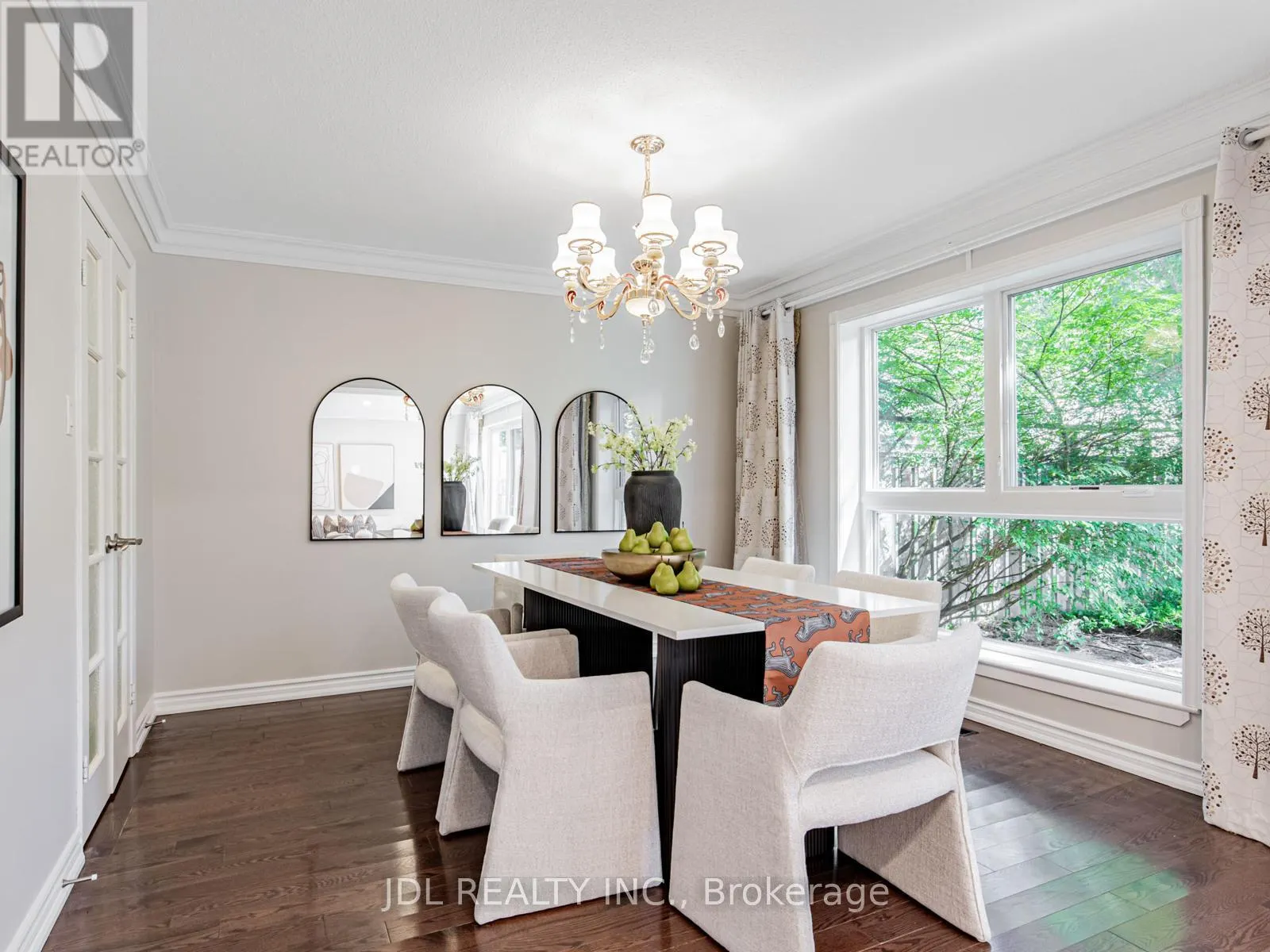 217 - 29 SCENIC MILL WAY