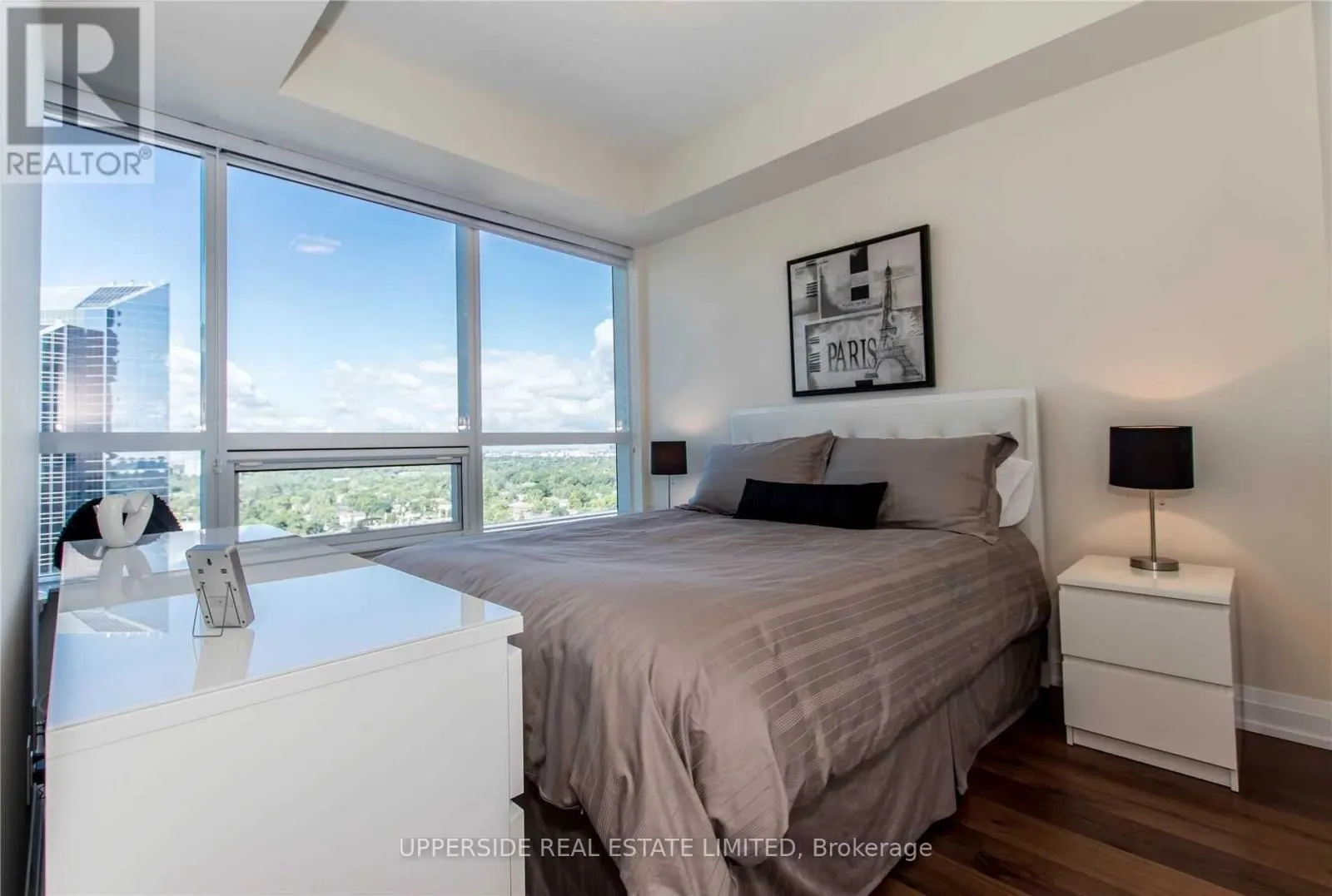 1919 - 5 SHEPPARD AVENUE E