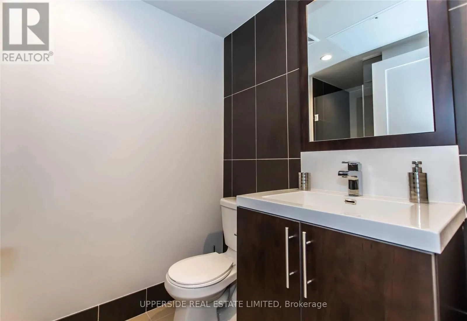 1919 - 5 SHEPPARD AVENUE E