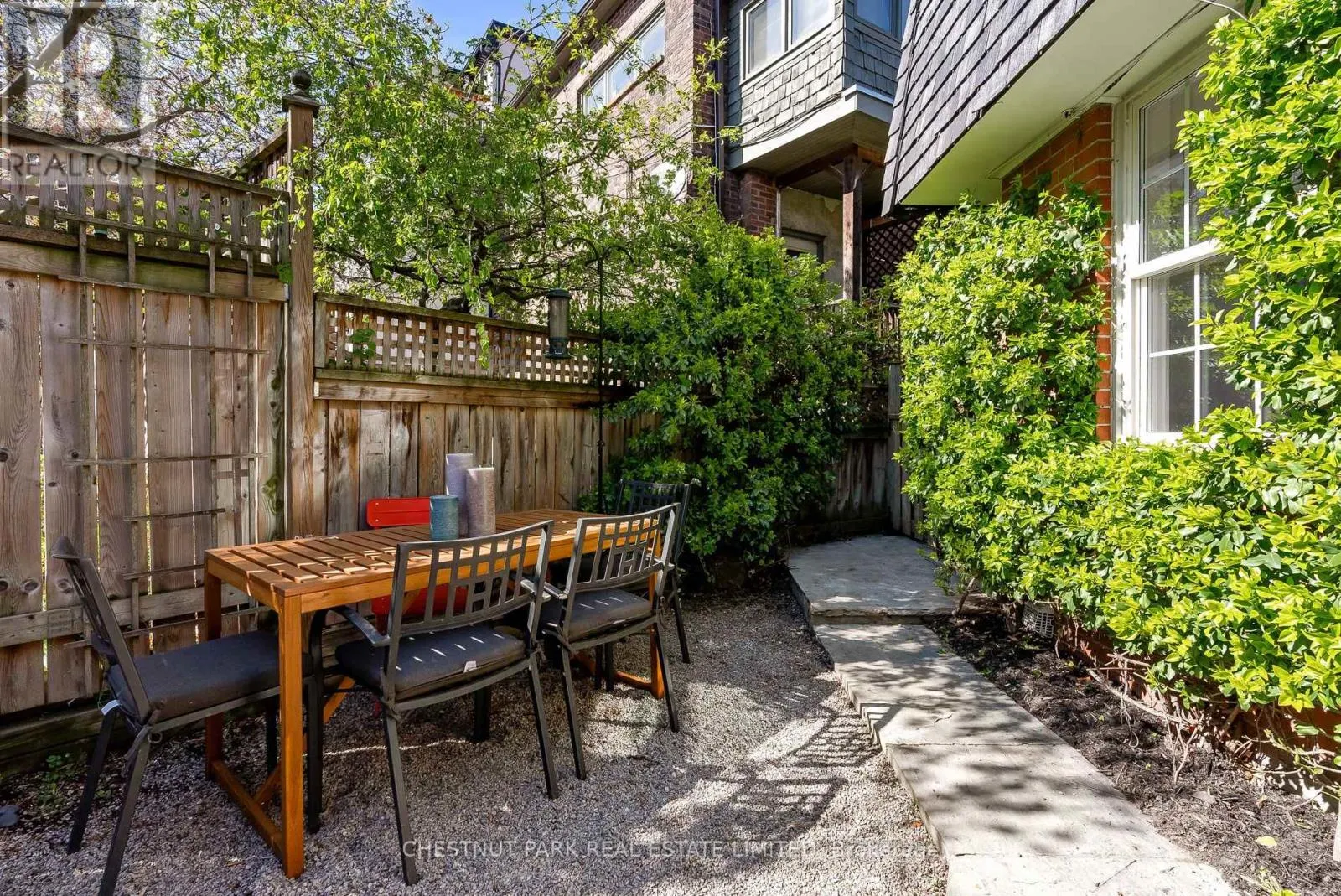 45 SUMMERHILL GARDENS