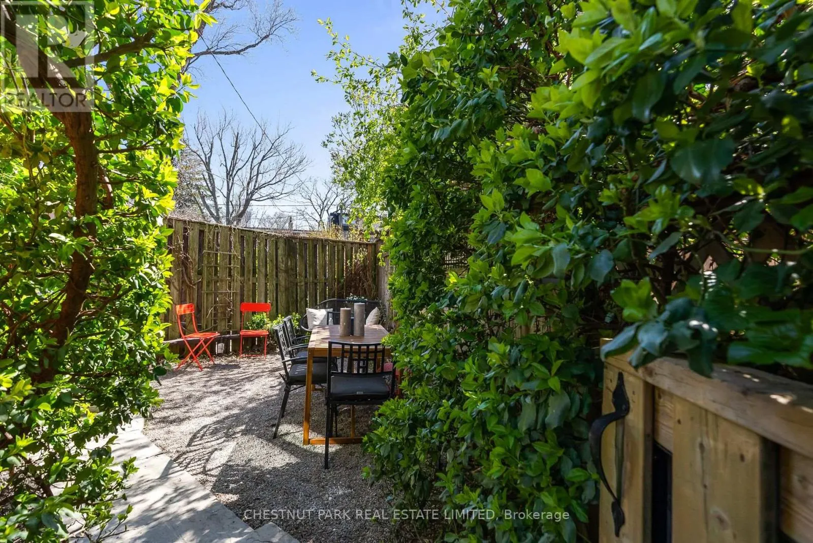 45 SUMMERHILL GARDENS